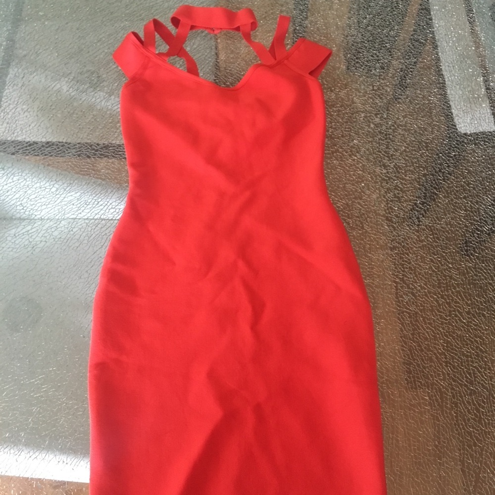 NWT SEXY BODYCON DRESS WITH UNIQUE NECKLINE